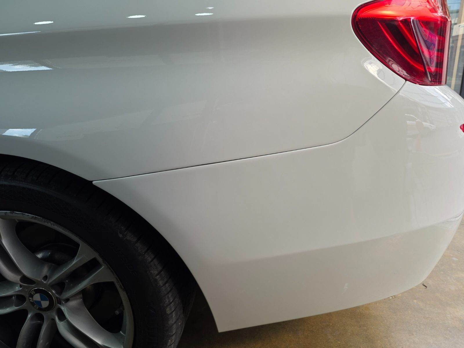 서울 동대문 BMW 528i 휀더·범퍼 경계 판금도색 작업 후